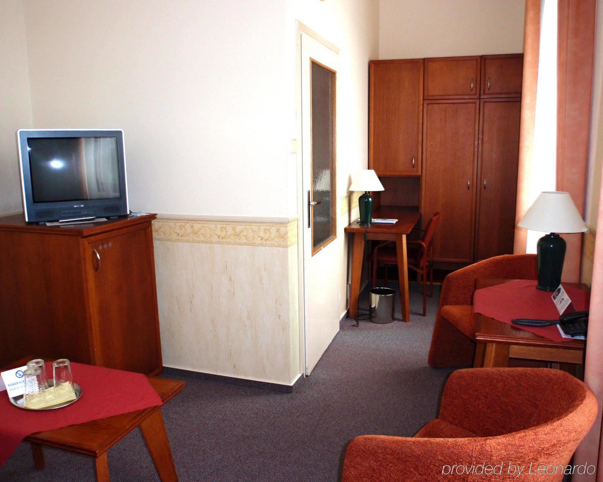Hotel Grand อูแฮร์สแก ฮราดิชเก ห้อง รูปภาพ